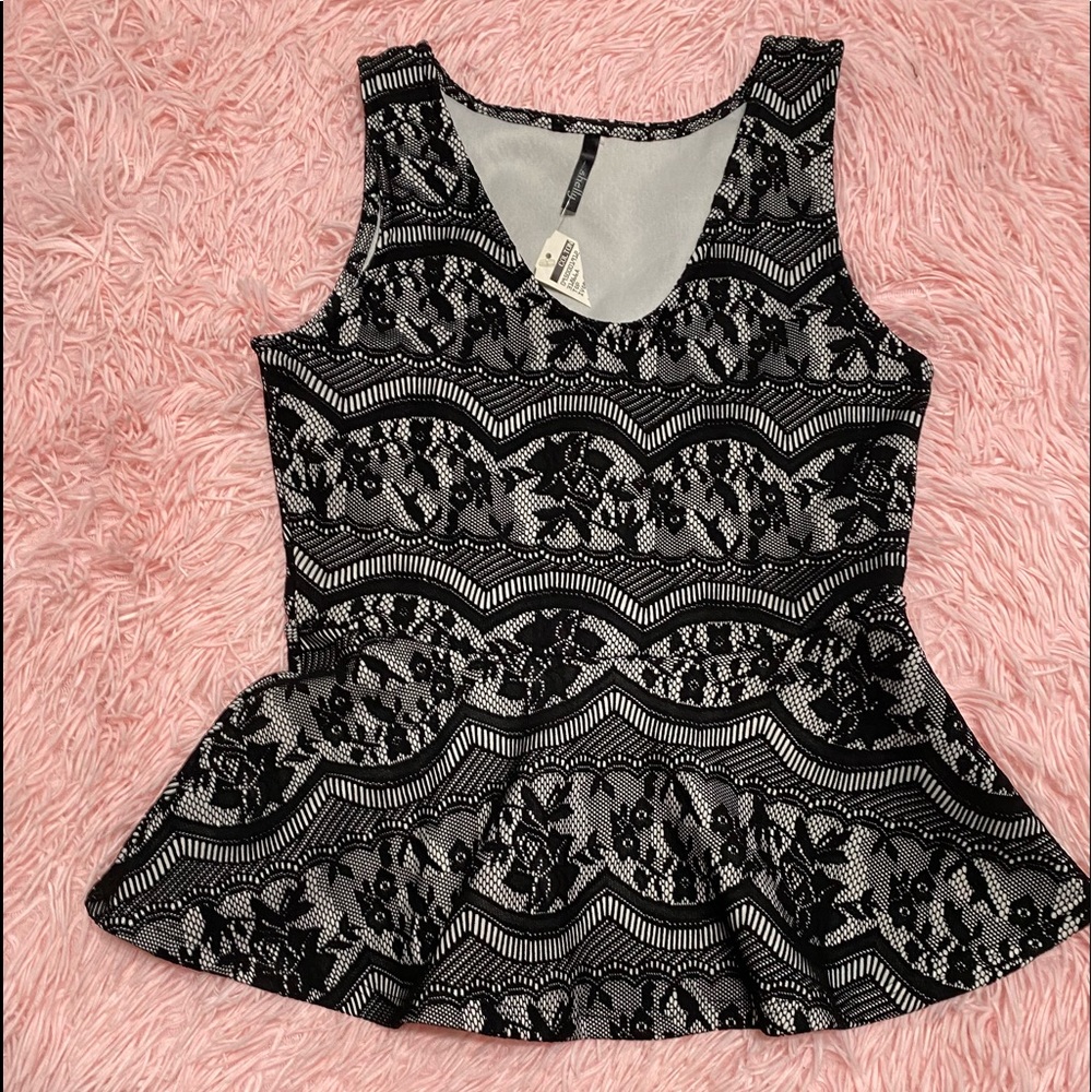 Shoulder Tank